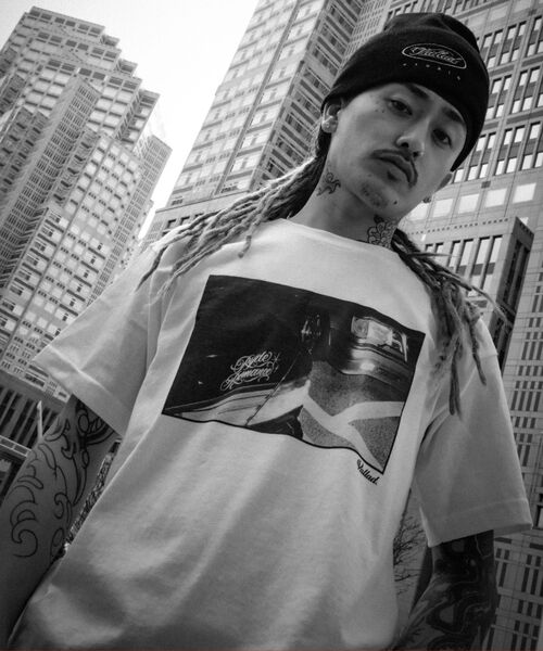 PULP/417EDIFICE(パルプフォーワンセブンエディフィス)の「VALLAD / バラッド × JOE × CARSERVICE / RYDE ROMANCE TEE(Tシャツ/カットソー・メンズ・ホワイト/ブラック・LARGE/MEDIUM/SMALL)」の2枚目の写真