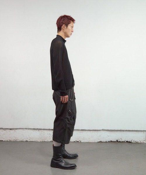 NVRFRGT（ネヴァーフォーゲット）の「3D TWISTED PARACHUTE CARGO SHORTS（カーゴパンツ・メンズ・ブラック/ベージュ・2）」の9枚目の写真