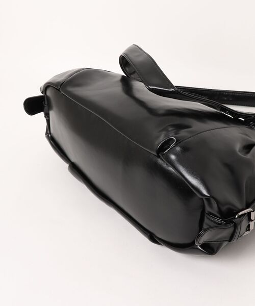 frunco(フランコ)の「【ZOZOTOWN限定】ショルダー付きレザーバック(ショルダーバッグ・レディース・レッド/ブラウン/ダークブラウン/ブラック・FREE)」の15枚目の写真