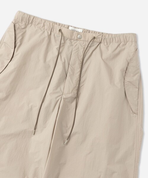 Saturdays NYC(サタデーズ ニューヨークシティ )の「Masa Cargo Pant(カーゴパンツ・レディース・ベージュ/ワイン/ブラック・M/S)」の21枚目の写真