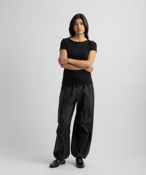 Saturdays NYC(サタデーズ ニューヨークシティ )の「Masa Cargo Pant(カーゴパンツ・レディース・ベージュ/ワイン/ブラック・M/S)」の7枚目の写真