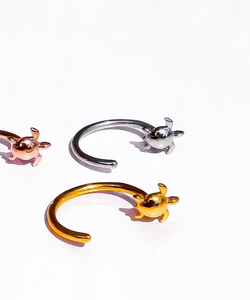 IRIEBEACH(アイリービーチ)の「Honu through pierce/【ハワイアンジュエリー】【サージカルステンレス】【金属アレルギー対応】【IRIEBEACH / アイリービーチ】つけっぱなしOK(ピアス(片耳用)・レディース・シルバー/ピンク・FREE)」の2枚目の写真