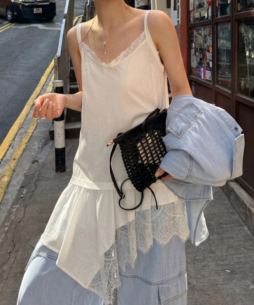 yuue' ( wear )(ユーイ)の「レースレイヤードチュニックキャミソール/ミニワンピース(キャミソール・レディース・ブラック/ホワイト・FREE)」の1枚目の写真