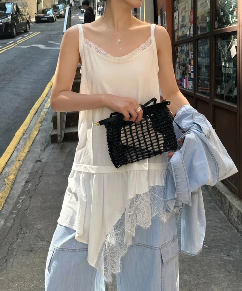 yuue' ( wear )(ユーイ)の「レースレイヤードチュニックキャミソール/ミニワンピース(キャミソール・レディース・ブラック/ホワイト・FREE)」の4枚目の写真