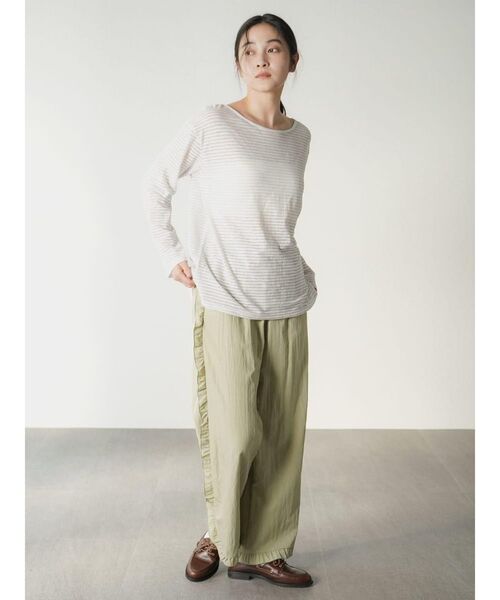 FIKA.(フィーカ)の「Back conscious border Tee(Tシャツ/カットソー・レディース・ブラック/オレンジ/ライトグレー・FREE)」の13枚目の写真