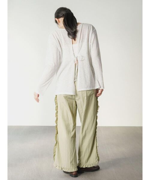 FIKA.(フィーカ)の「Back conscious border Tee(Tシャツ/カットソー・レディース・ブラック/オレンジ/ライトグレー・FREE)」の15枚目の写真