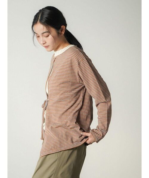 FIKA.(フィーカ)の「Back conscious border Tee(Tシャツ/カットソー・レディース・ブラック/オレンジ/ライトグレー・FREE)」の16枚目の写真