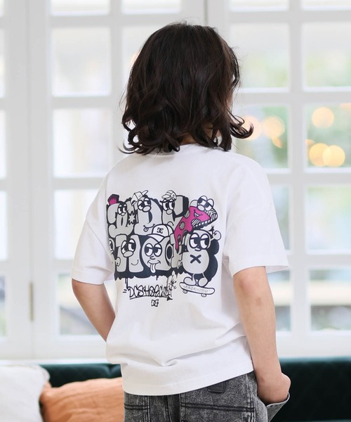 DC(ディーシー)の「DC/ディーシー 半袖 Tシャツ キッズ 26 KD SK CREW YST262508(Tシャツ/カットソー・キッズ・ホワイト/マルチ/ブラック・110cm/120cm/130cm/140cm/150cm/160cm/100cm)」の6枚目の写真