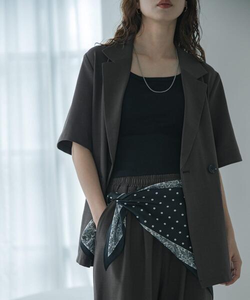 URBAN RESEARCH Sonny Label（アーバンリサーチサニーレーベル）の「ドットサンカクスカーフ（バンダナ/スカーフ・レディース・ネイビー/バーガンディー・ONE）」の3枚目の写真