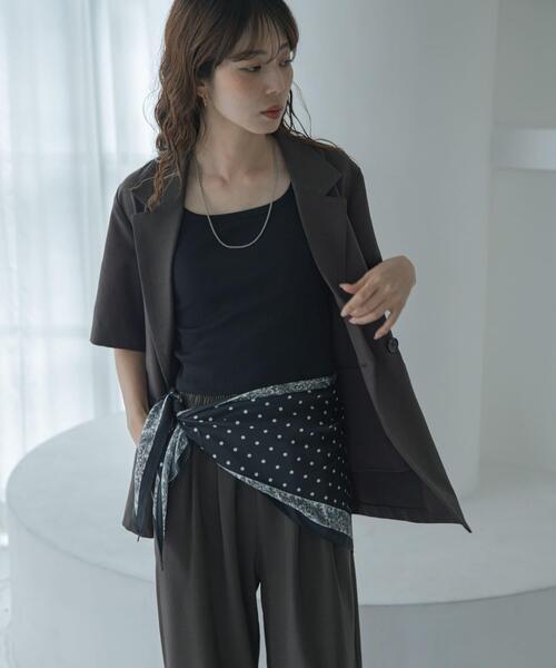 URBAN RESEARCH Sonny Label（アーバンリサーチサニーレーベル）の「ドットサンカクスカーフ（バンダナ/スカーフ・レディース・ネイビー/バーガンディー・ONE）」の4枚目の写真