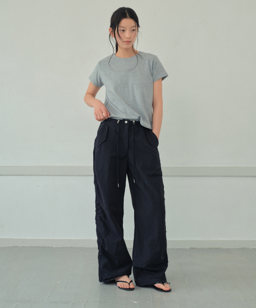 WEDNESDAYOASISFORWOMEN（ウェンズデー オアシス フォー ウーマン）の「ストッパーシェアリングナイロンパンツ_BLACK(WB6PT26)（その他パンツ・レディース・ブラック・FREE）」の2枚目の写真