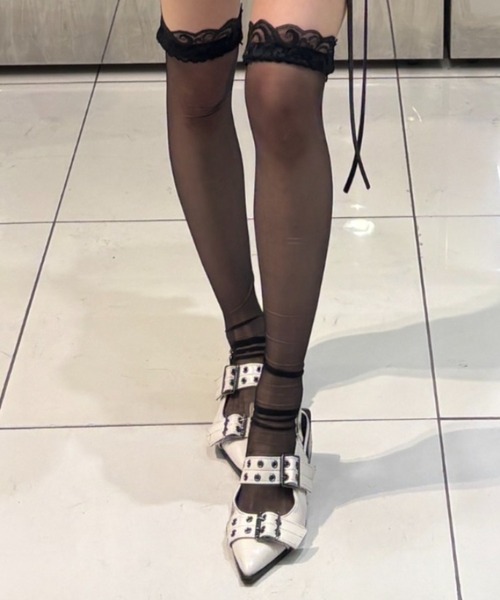 Never mind the XU(ネバーマインドザエックスユー)の「【Never mind the XU】eyelet belt back strap pumps / 【ネバーマインド ザ エックスユー】アイレットベルトバックストラップパンプス(パンプス・レディース・アイボリー/ブラック・38/37/39)」の7枚目の写真