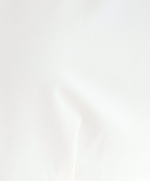 SHOO・LA・RUE（シューラルー）の「【ひんやり/UV/通勤】洗濯後しわになりにくい インしない ウエストタックペプラムブラウス（シャツ/ブラウス・レディース・ホワイト系3/ネイビー/オフホワイト・04/01/02/03）」の8枚目の写真