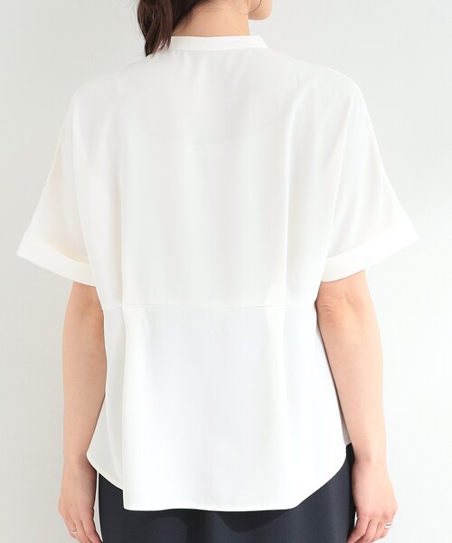 SHOO・LA・RUE（シューラルー）の「【ひんやり/UV/通勤】洗濯後しわになりにくい インしない ウエストタックペプラムブラウス（シャツ/ブラウス・レディース・ホワイト系3/ネイビー/オフホワイト・04/01/02/03）」の15枚目の写真