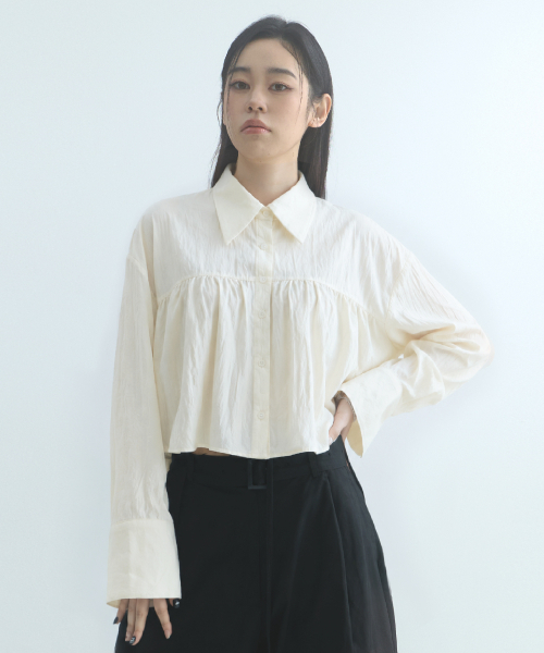 MOIREMOA(モアレモア)の「MO Shirring Layered Blouse - Ivory(シャツ/ブラウス・レディース・その他・FREE)」の2枚目の写真