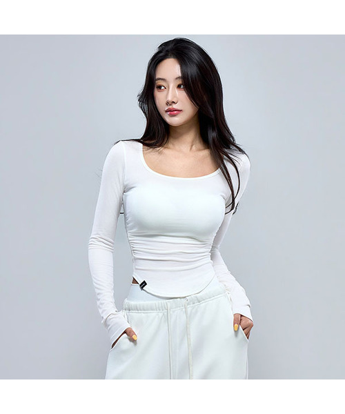 PHYSICAL GARMENTS（フィジカルガーメンツ）の「P5074 ウィメンズ ラウンド シャーリング 長袖 [2COLOR]（Tシャツ/カットソー・レディース・ホワイト/ブラック・SMALL/MEDIUM）」の2枚目の写真