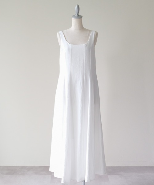DOLLUPOOPS（ドールアップウップス）の「Panel-Line Flare Long Dress(パネルラインフレアロングワンピース)（ワンピース・レディース・オフホワイト/ブラック・MEDIUM）」の2枚目の写真