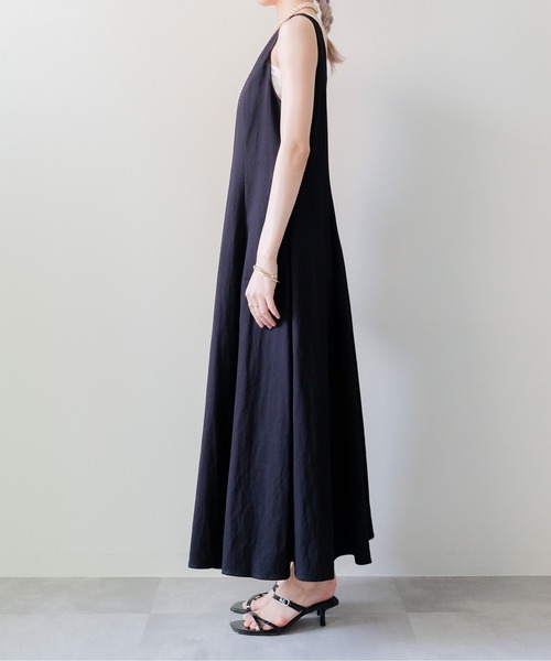 DOLLUPOOPS（ドールアップウップス）の「Panel-Line Flare Long Dress(パネルラインフレアロングワンピース)（ワンピース・レディース・オフホワイト/ブラック・MEDIUM）」の12枚目の写真