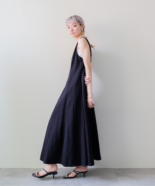 DOLLUPOOPS（ドールアップウップス）の「Panel-Line Flare Long Dress(パネルラインフレアロングワンピース)（ワンピース・レディース・オフホワイト/ブラック・MEDIUM）」の14枚目の写真