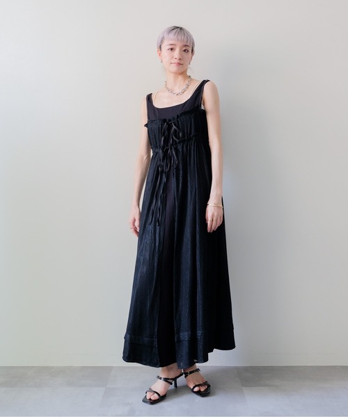 DOLLUPOOPS（ドールアップウップス）の「Panel-Line Flare Long Dress(パネルラインフレアロングワンピース)（ワンピース・レディース・オフホワイト/ブラック・MEDIUM）」の8枚目の写真