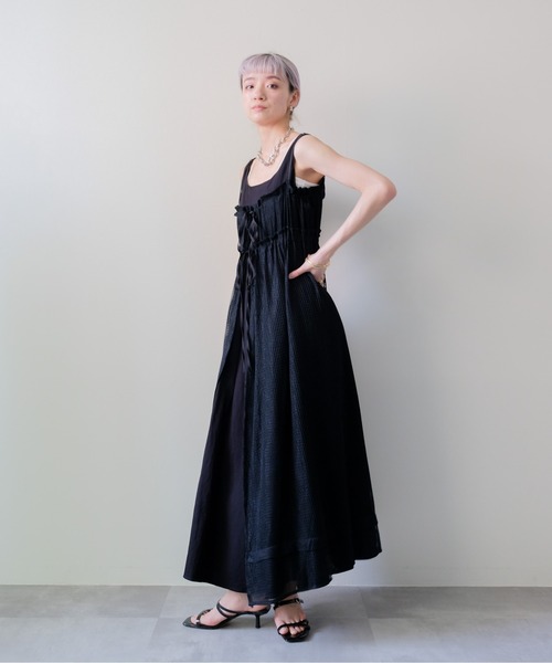 DOLLUPOOPS（ドールアップウップス）の「Panel-Line Flare Long Dress(パネルラインフレアロングワンピース)（ワンピース・レディース・オフホワイト/ブラック・MEDIUM）」の9枚目の写真