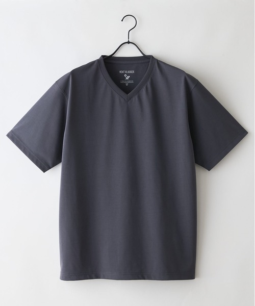 JEANS MATE(ジーンズメイト)の「【HEAT BLOCKER/ヒートブロッカー】【まるで着る日傘!遮熱&UVカット】コットンライク VネックTシャツ 吸水速乾 アンチピリング イージーケア ユニセックス(Tシャツ/カットソー・メンズ・ホワイト/チャコールグレー/ブラック・MEDIUM/LARGE/X-LARGE)」の4枚目の写真