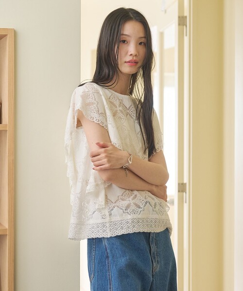 BEAUTY&YOUTH UNITED ARROWS（ビューティーアンドユースユナイテッドアローズ）の「【WEB限定 Wardrobe DAILY MINIMAL】レース 2WAYブラウス ウォッシャブル（シャツ/ブラウス・レディース・オフホワイト/ネイビー/ブラック・FREE）」の17枚目の写真