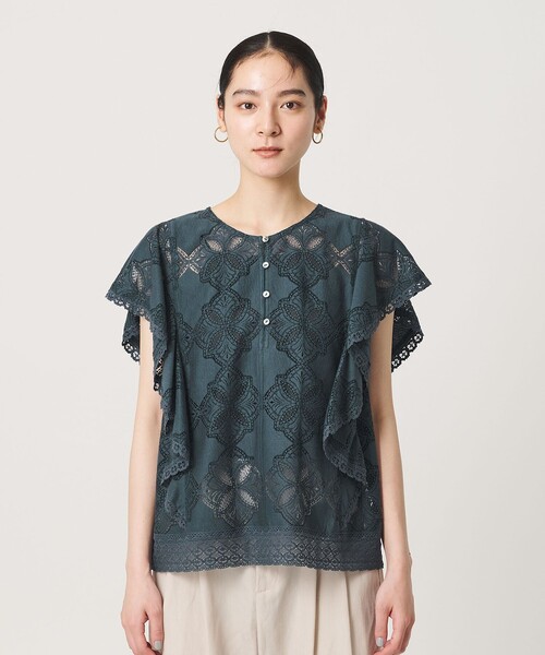 BEAUTY&YOUTH UNITED ARROWS（ビューティーアンドユースユナイテッドアローズ）の「【WEB限定 Wardrobe DAILY MINIMAL】レース 2WAYブラウス ウォッシャブル（シャツ/ブラウス・レディース・オフホワイト/ネイビー/ブラック・FREE）」の9枚目の写真