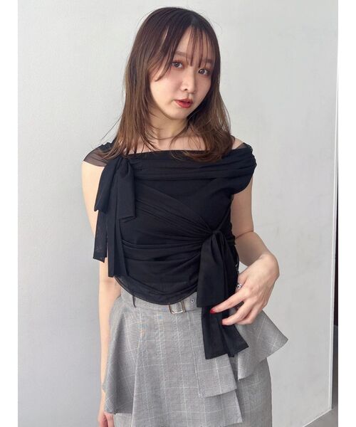 dazzlin(ダズリン)の「ラッピングワンショルリボントップス(Tシャツ/カットソー・レディース・ブルー/オフホワイト/ブラック・FREE)」の18枚目の写真