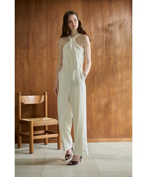 Estella.K(エステラケー)の「Elisandra Jumpsuit ツイストネックジャンプスーツ(サロペット/オーバーオール・レディース・ブラック/オフホワイト・FREE)」の3枚目の写真