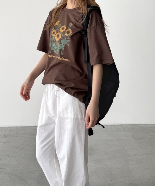 CANAL JEAN(キャナルジーン)の「Lakey Park HIMAWARI Tシャツ(Tシャツ/カットソー・レディース・ブラウン・ONE SIZE)」の2枚目の写真