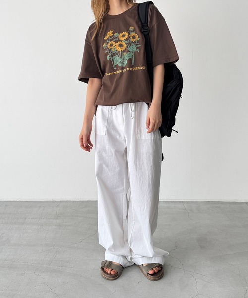 CANAL JEAN(キャナルジーン)の「Lakey Park HIMAWARI Tシャツ(Tシャツ/カットソー・レディース・ブラウン・ONE SIZE)」の4枚目の写真
