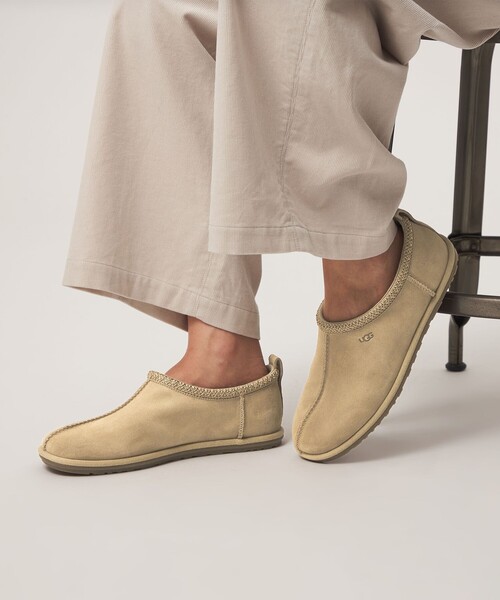 UGG(アグ)の「【WEB限定】<UGG>タスマン デコンストラクテッド(スリッポン・レディース・ベージュ/ブラウン系・6/8/5/7)」の1枚目の写真