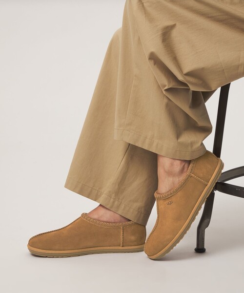 UGG(アグ)の「【WEB限定】<UGG>タスマン デコンストラクテッド(スリッポン・レディース・ベージュ/ブラウン系・6/8/5/7)」の4枚目の写真