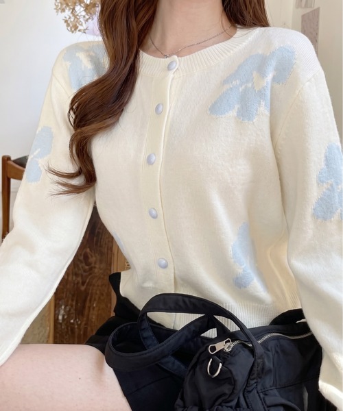 Ada.(エイダ)の「フラワーモチーフ ロングスリーブ ニット カーディガン(カーディガン/ボレロ・レディース・イエロー/ホワイト/グレー/ブラック・FREE)」の2枚目の写真