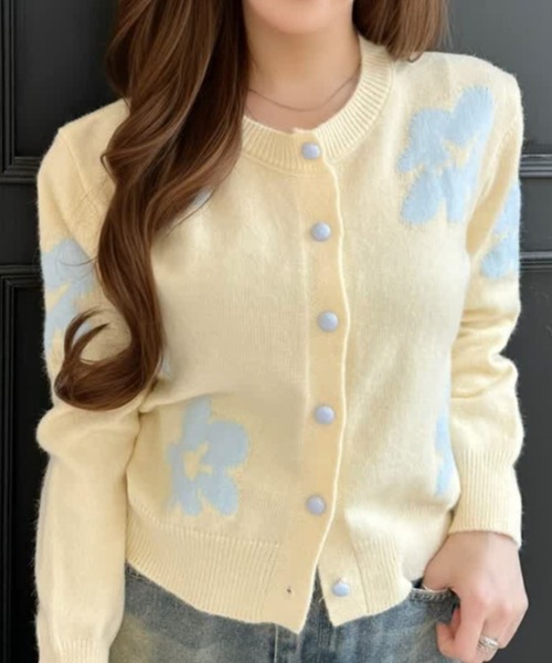 Ada.(エイダ)の「フラワーモチーフ ロングスリーブ ニット カーディガン(カーディガン/ボレロ・レディース・イエロー/ホワイト/グレー/ブラック・FREE)」の1枚目の写真