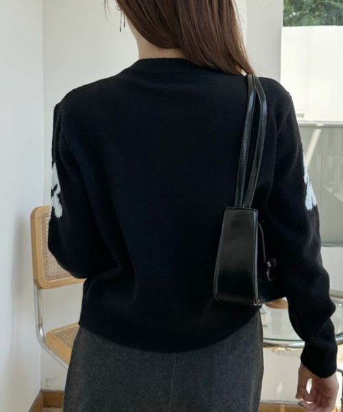 Ada.(エイダ)の「フラワーモチーフ ロングスリーブ ニット カーディガン(カーディガン/ボレロ・レディース・イエロー/ホワイト/グレー/ブラック・FREE)」の15枚目の写真