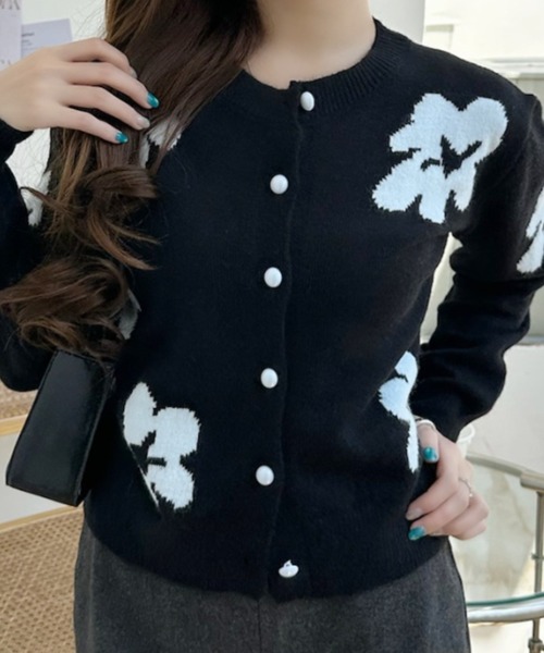 Ada.(エイダ)の「フラワーモチーフ ロングスリーブ ニット カーディガン(カーディガン/ボレロ・レディース・イエロー/ホワイト/グレー/ブラック・FREE)」の12枚目の写真