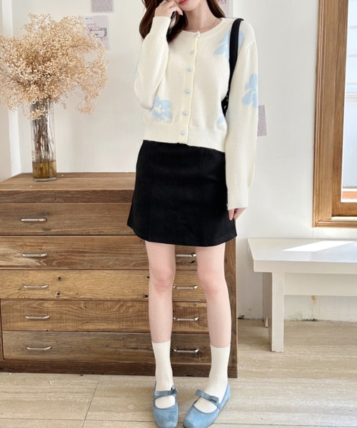 Ada.(エイダ)の「フラワーモチーフ ロングスリーブ ニット カーディガン(カーディガン/ボレロ・レディース・イエロー/ホワイト/グレー/ブラック・FREE)」の10枚目の写真