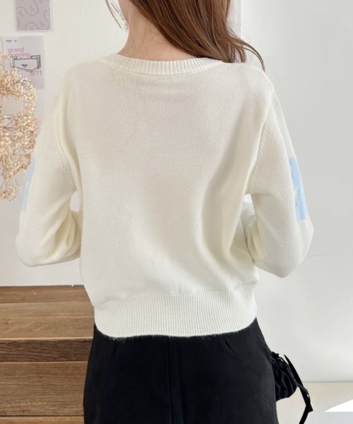 Ada.(エイダ)の「フラワーモチーフ ロングスリーブ ニット カーディガン(カーディガン/ボレロ・レディース・イエロー/ホワイト/グレー/ブラック・FREE)」の9枚目の写真