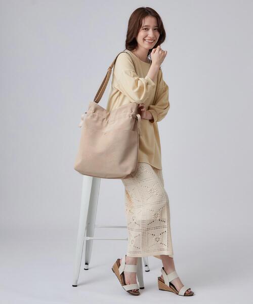 SHOO・LA・RUE(シューラルー)の「サイドリボン前ポケットショルダーバッグ(ショルダーバッグ・レディース・ボルドー/ブラック/ベージュ・00)」の7枚目の写真