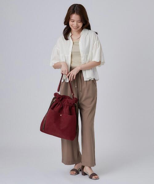 SHOO・LA・RUE(シューラルー)の「サイドリボン前ポケットショルダーバッグ(ショルダーバッグ・レディース・ボルドー/ブラック/ベージュ・00)」の9枚目の写真