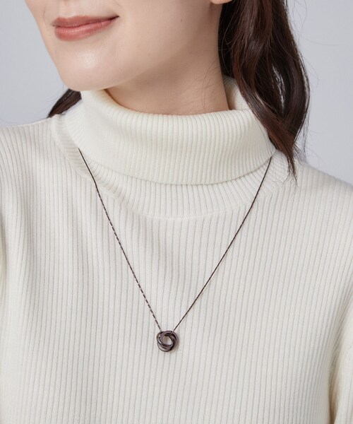 SHOO・LA・RUE（シューラルー）の「【2WAY】ミニリングネックレス（ネックレス・レディース・ピンクゴールド/シルバー/ゴールド/ブラック/ダークブラウン・00）」の6枚目の写真