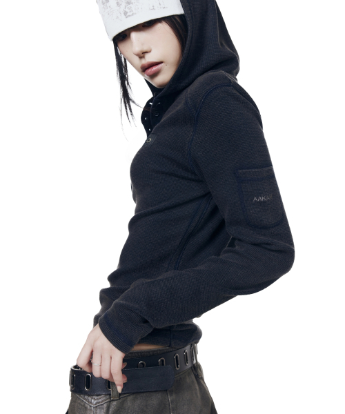 AAKAM(アーカム)の「Bleach Washed Hooded Long Sleeve (Navy)(パーカー・レディース・その他・1/2)」の6枚目の写真