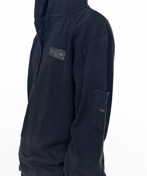 AAKAM(アーカム)の「Bleach Washed Hooded Long Sleeve (Navy)(パーカー・レディース・その他・1/2)」の9枚目の写真