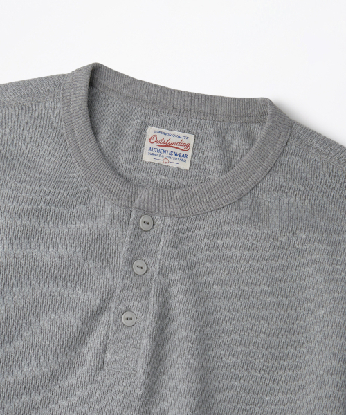 OUTSTANDING(アウトスタンディング)の「THERMAL VINTAGE HENLEY NECK LONG SLEEVE TEE_8%MELANGE GRAY(Tシャツ/カットソー・メンズ・その他・X-LARGE/LARGE/MEDIUM)」の3枚目の写真
