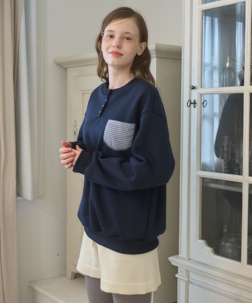 Birthday room(バースデイルーム)の「フラワーボタンヘンリーネックスウェット/Floral Button Henley Sweatshirt(スウェット・レディース・グレー/ネイビー・FREE)」の22枚目の写真