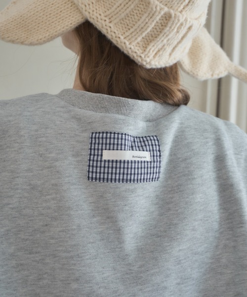 Birthday room(バースデイルーム)の「フラワーボタンヘンリーネックスウェット/Floral Button Henley Sweatshirt(スウェット・レディース・グレー/ネイビー・FREE)」の4枚目の写真