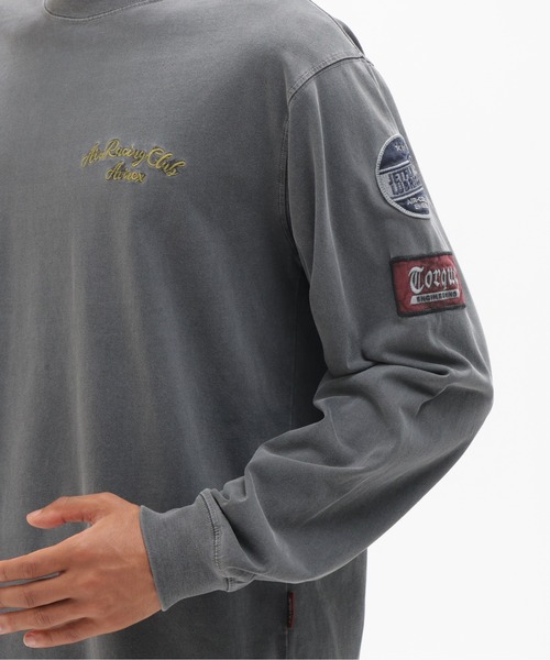 AVIREX（アヴィレックス）の「《A.A.R.C》FADED EMB. L/S T-SHIRT / フェード 長袖Tシャツ / AVIREX / アヴィレックス（Tシャツ/カットソー・メンズ・オフホワイト/チャコール・XX-LARGE/X-LARGE/MEDIUM/LARGE）」の4枚目の写真