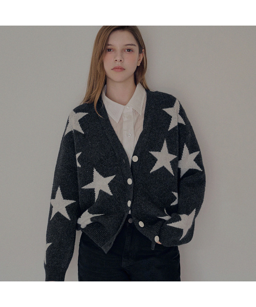 SLOWLOLLI(スローローリ)の「Star pattern knit cardigan_2 Colors(カーディガン/ボレロ・レディース・ブルー/チャコール・FREE)」の2枚目の写真